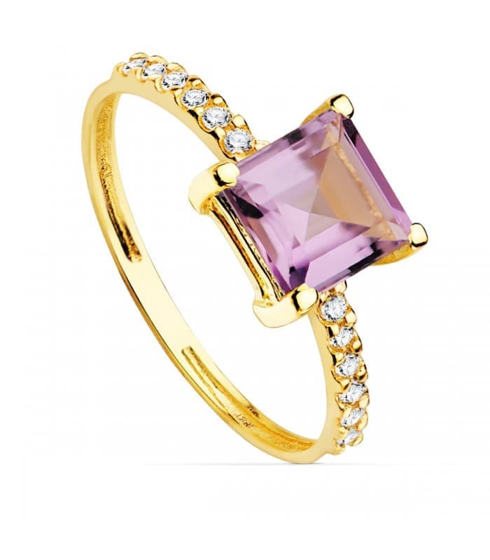 750er Gelbgoldring für Damen mit quadratischem Amethyst im Princess-Schliff | Alda 19536-AT