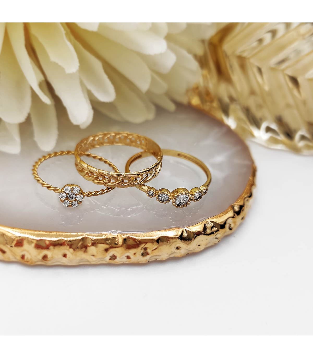 Anillo Corona Oro amarillo 18K sortija diseño de tiara de oro con piedras
