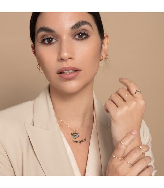 Gargantilla de Mujer Oro amarillo 18K Texto "Mamá". Día de la Madre.
