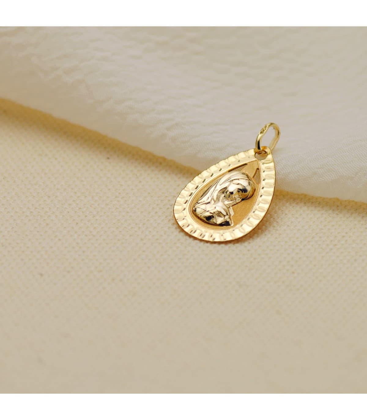 Alda Joyeros, joyería online | Medalla Gota Virgen niña Oro 9K 20mm