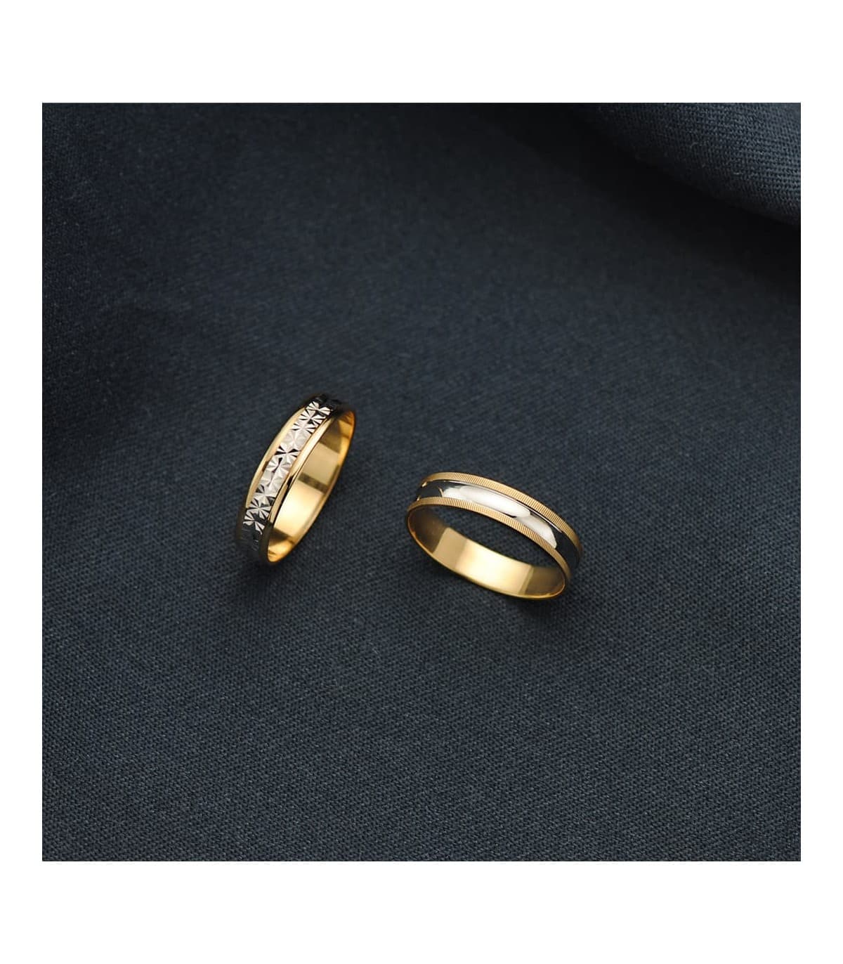 Anillo matrimonio Ainhoa 4 mm. Alianza oro bicolor. Compra joyas online.