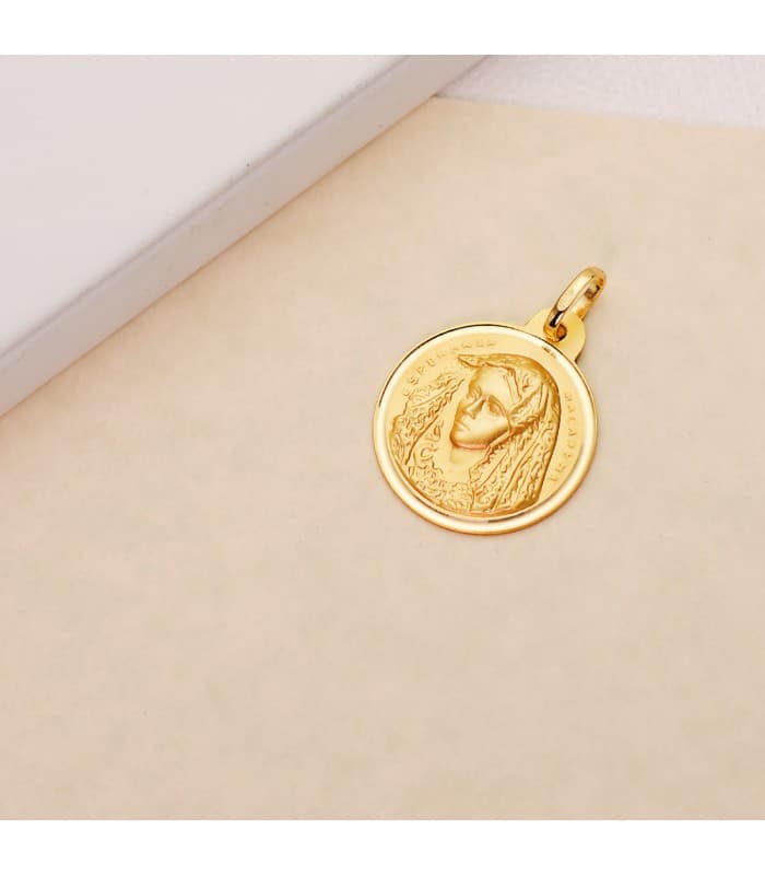 Médaille Vierge Macarena 18K 20 mm