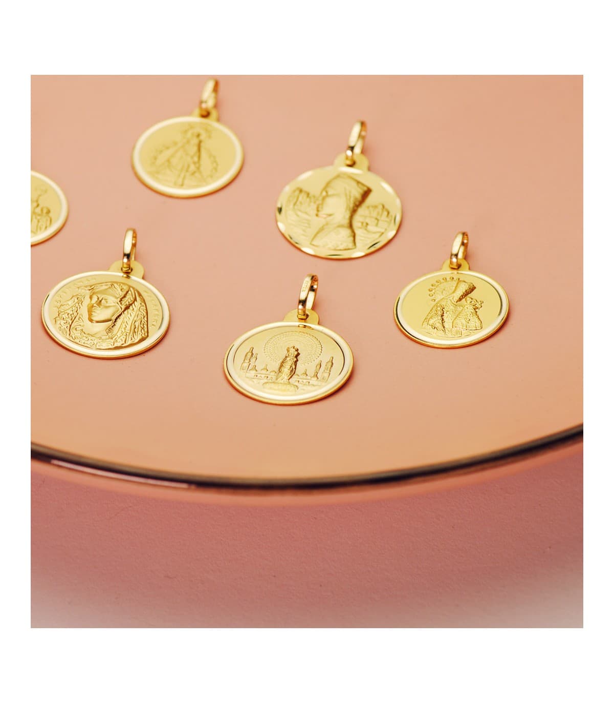 Médaille Vierge du Pilar biseautée 18 mm