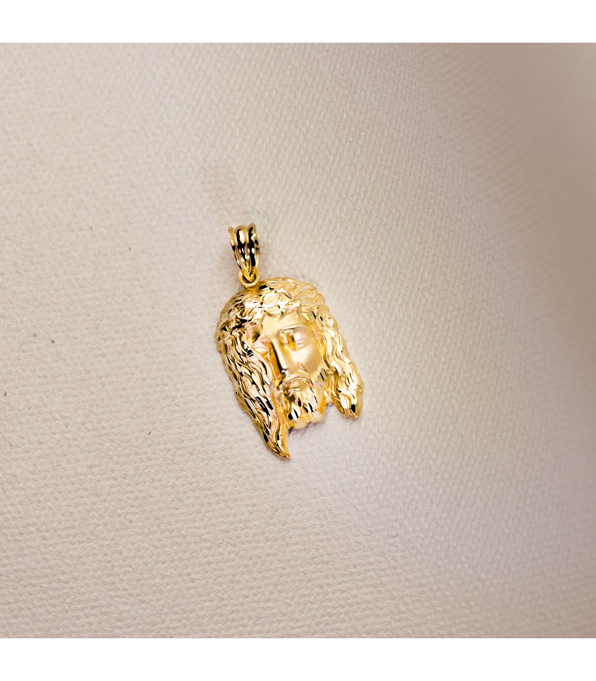 Colgante Cabeza Cristo Santo Rostro oro amarillo 18 kilates joyas medallas religiosas