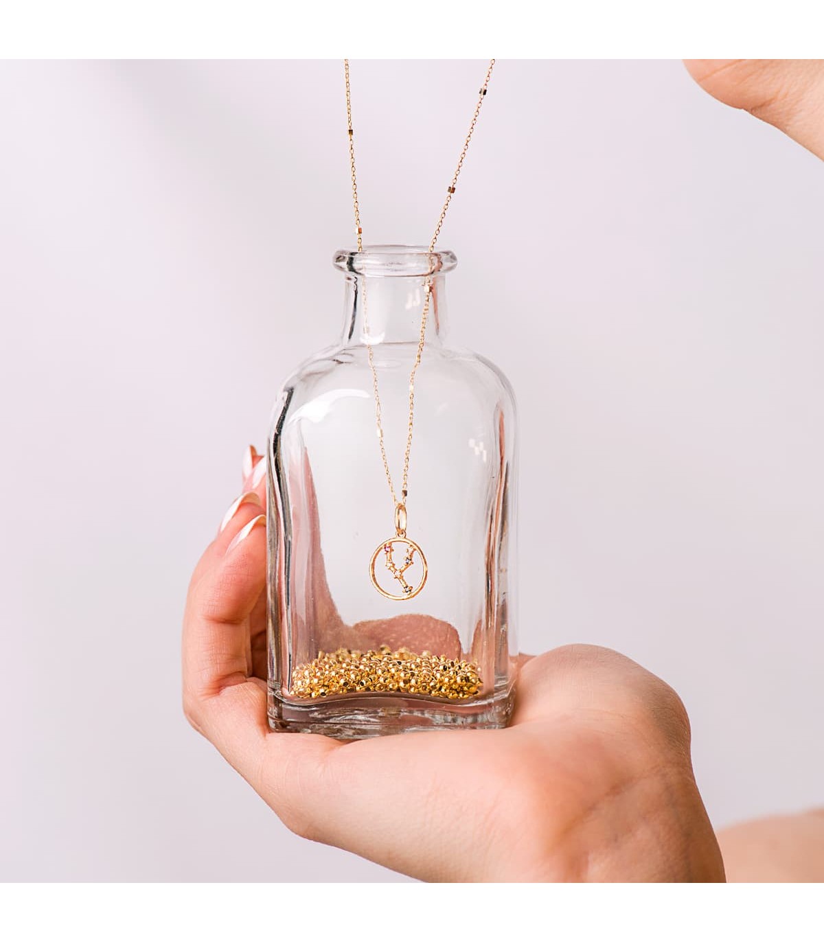 Colgante Horóscopo Tauro Oro 18K Constelación - Signo del zodiaco con piedras de colores