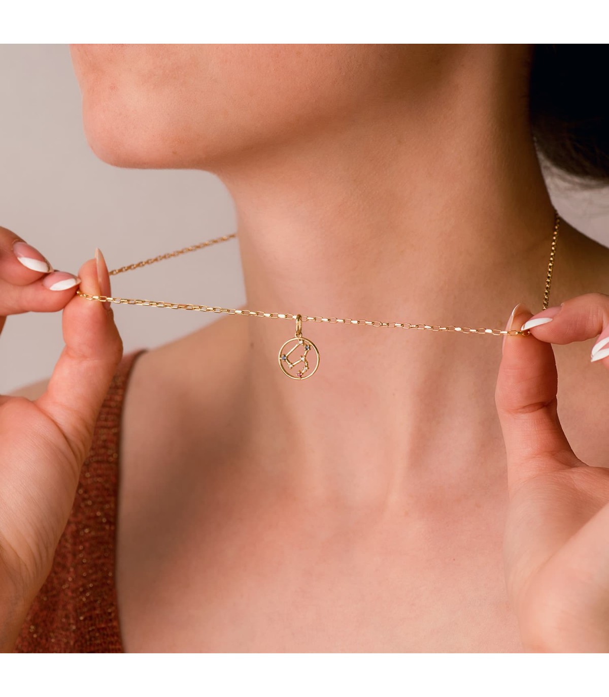 Oroscopo Leone, ciondolo in oro 18 kt - Costellazione di Segno zodiacale con pietre colorate, 12 mm