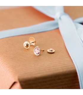 Pendientes para bebé con unicornio en oro amarillo