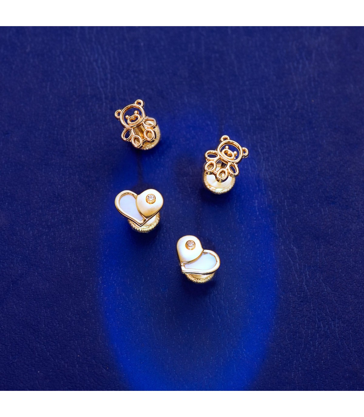 Pendientes Corazón Nácar 7 MM 18 K