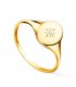Anello chevalier donna con forma ovale in oro giallo 18kt, con stella e zirconi