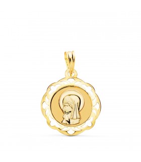 Alda Joyeros, joyería online |Medalla Virgen niña Oro 18K 18mm Orla Oración | colgante personalizado con grabado