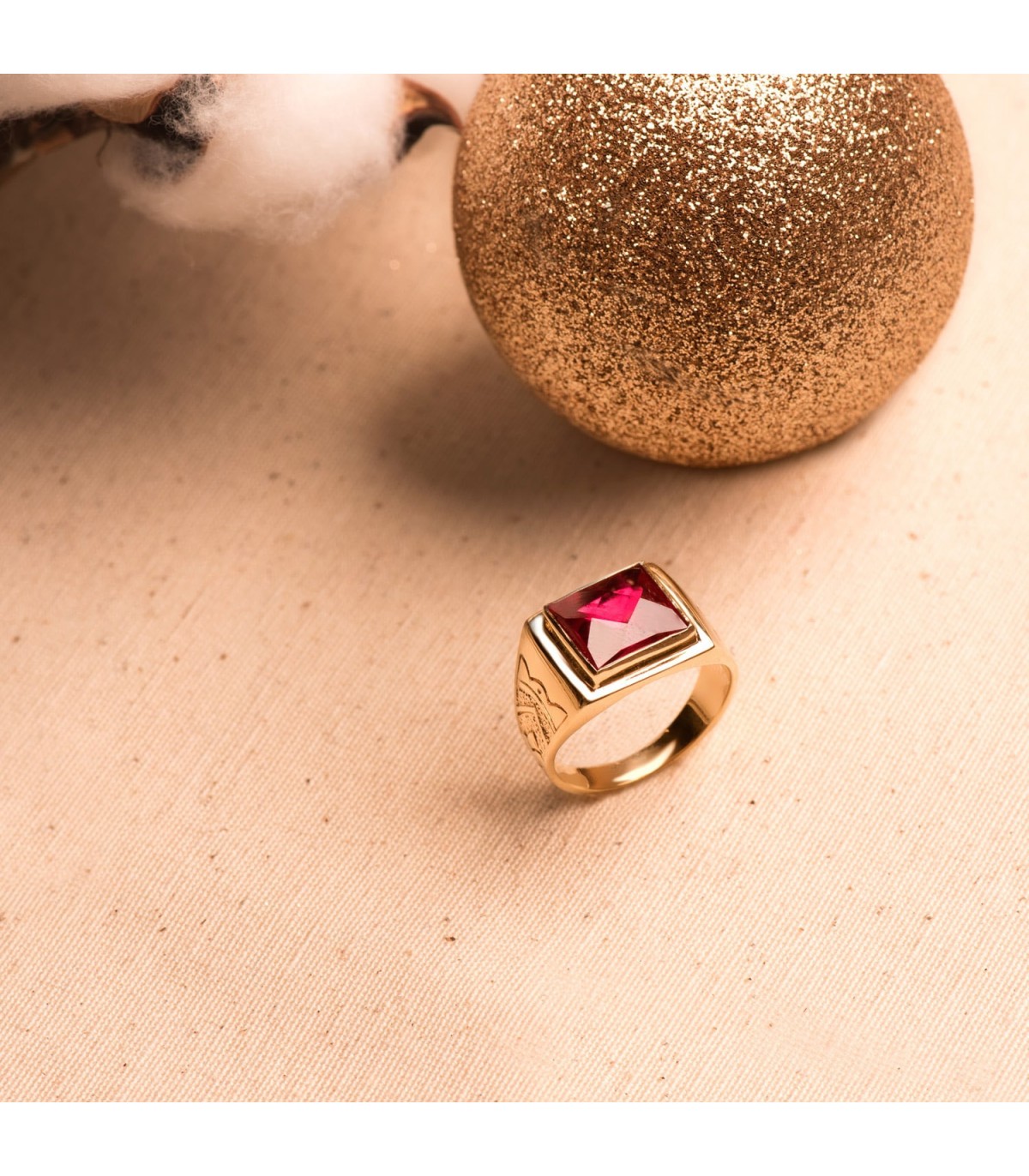 Sello hombre Ezequiel Oro Amarillo 18K Rojo | joyería online