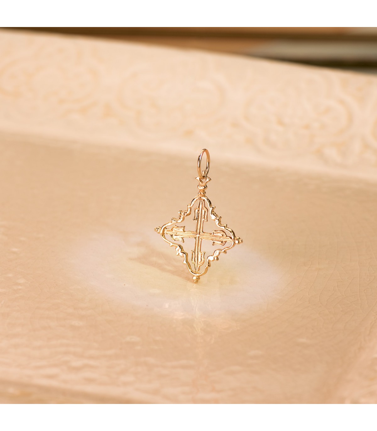 Colgante Cruz Mallorquina Oro 18K 26mm - joyas online - joyería de oro