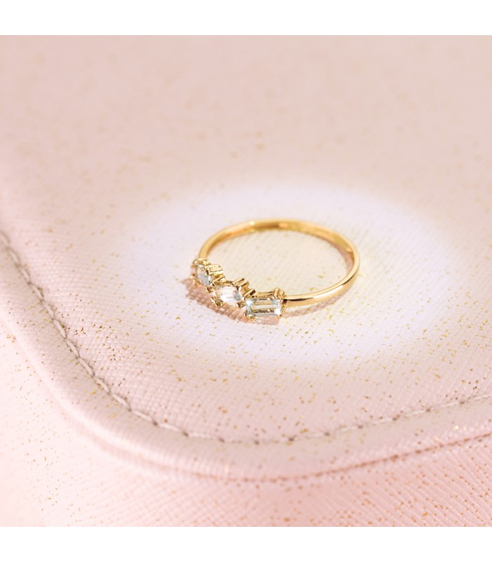 Trilogy-Ring mit blauem Topas im Baguette-Schliff, 18 Karat Gelbgold | Ringe mit Edelsteinen