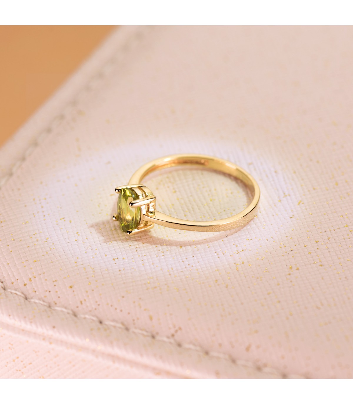 Bague Solitaire Fancy Péridot Or 18K