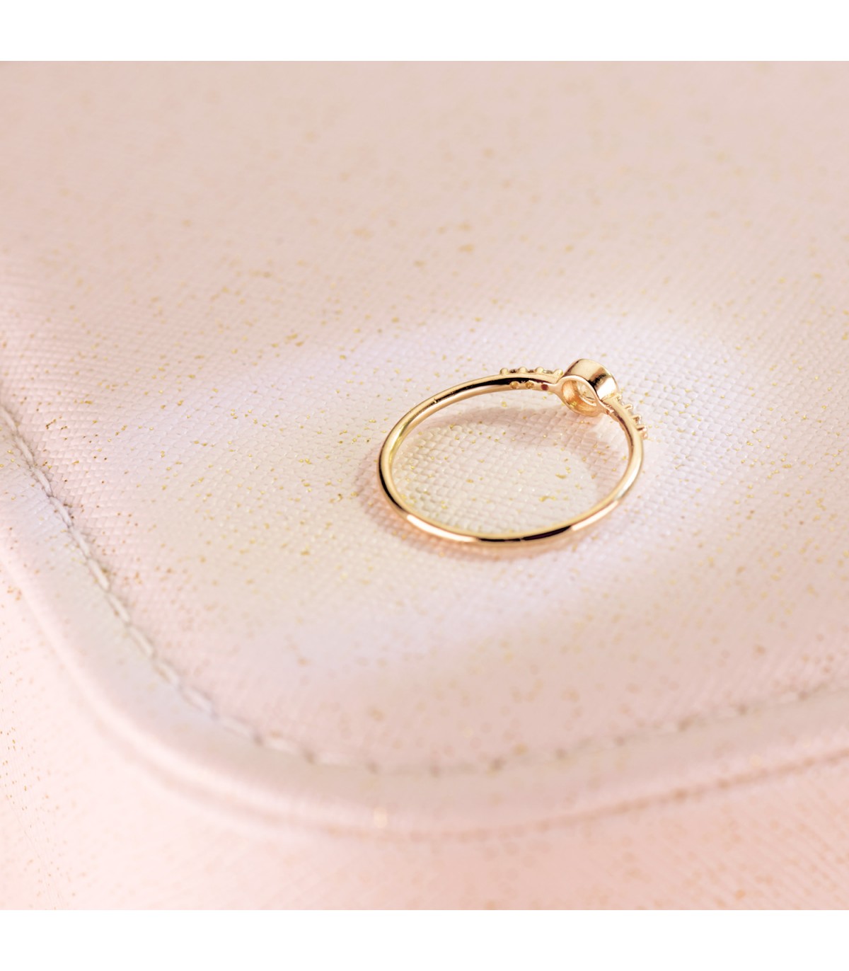 Sortija de mujer con diamantes y piedra preciosa. Anillos con piedra. Joyería online, Alda Joyeros.
