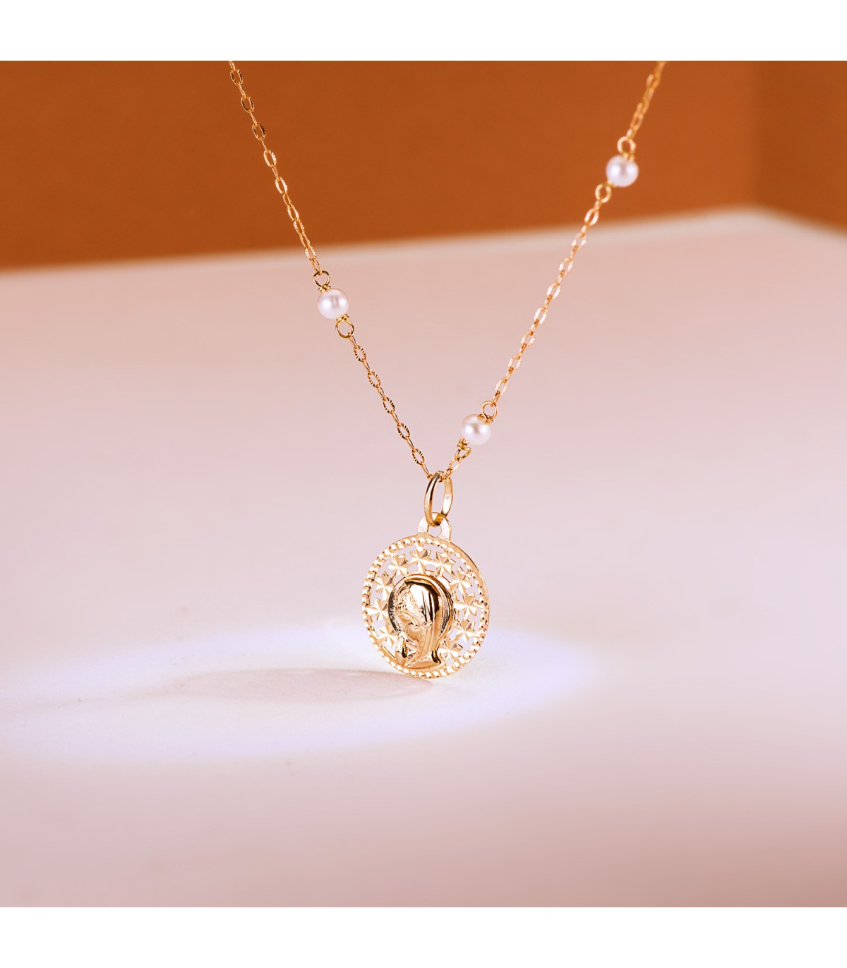 Médaille Vierge Étoiles 18 Carats