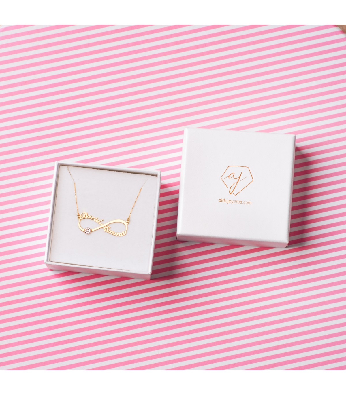 Collier personnalisable infini Or 18K Prénoms Diamant