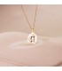 Medalla Nácar Redonda Virgen Niña Oro 18 K 15 mm - medallas para comunión - colgante personalizable