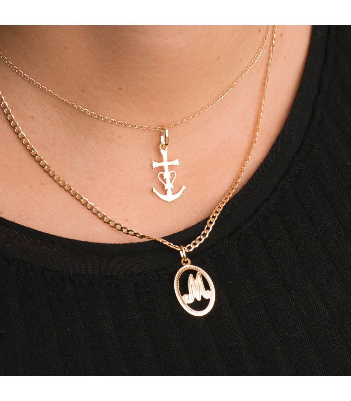Colgante Tallado Letra M Oro Amarillo 18 K 18 mm collar nombre mujer
