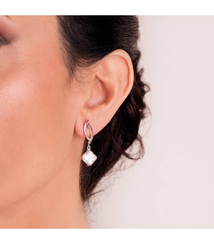 Pendientes de novia Lady Joan Benfort Oro Blanco 18 Kilates Punto de luz