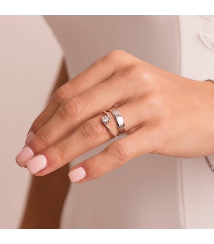 Fede nuziale in oro bianco 18 carati 5mm. Anello di matrimonio donna. Alda Joyeros.