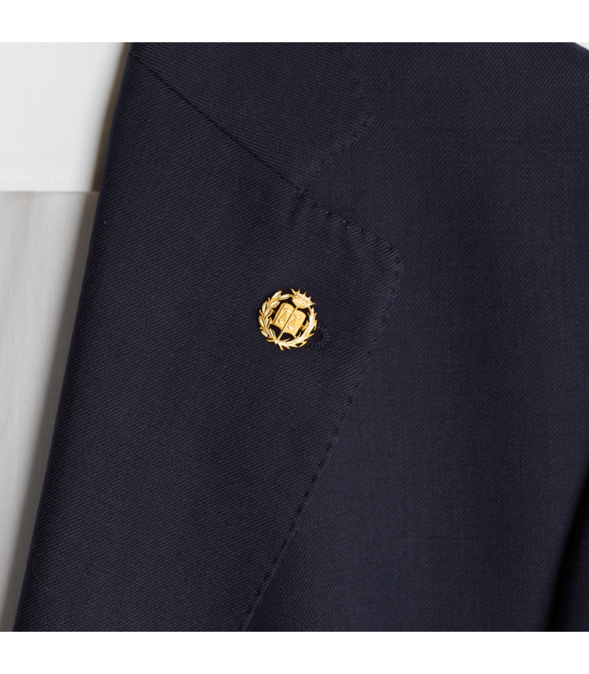 Broche professionnelle Droit Or 18K