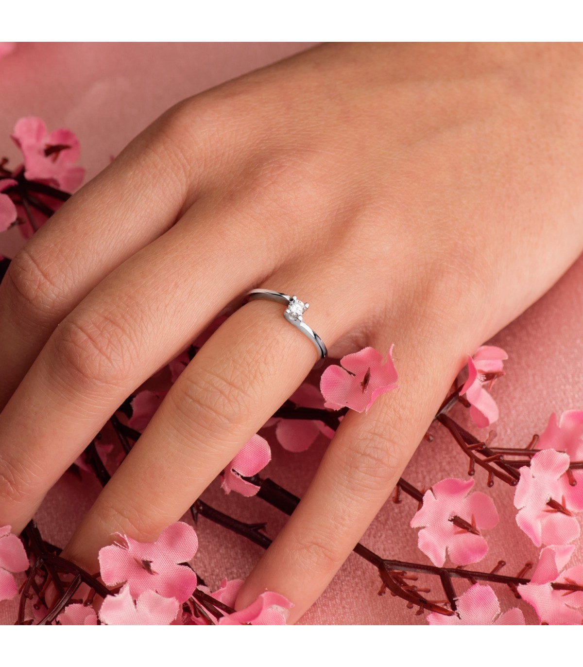 Bague de fiançailles pour femme en or blanc. Solitario Lorien diamant 0.100 Ct.