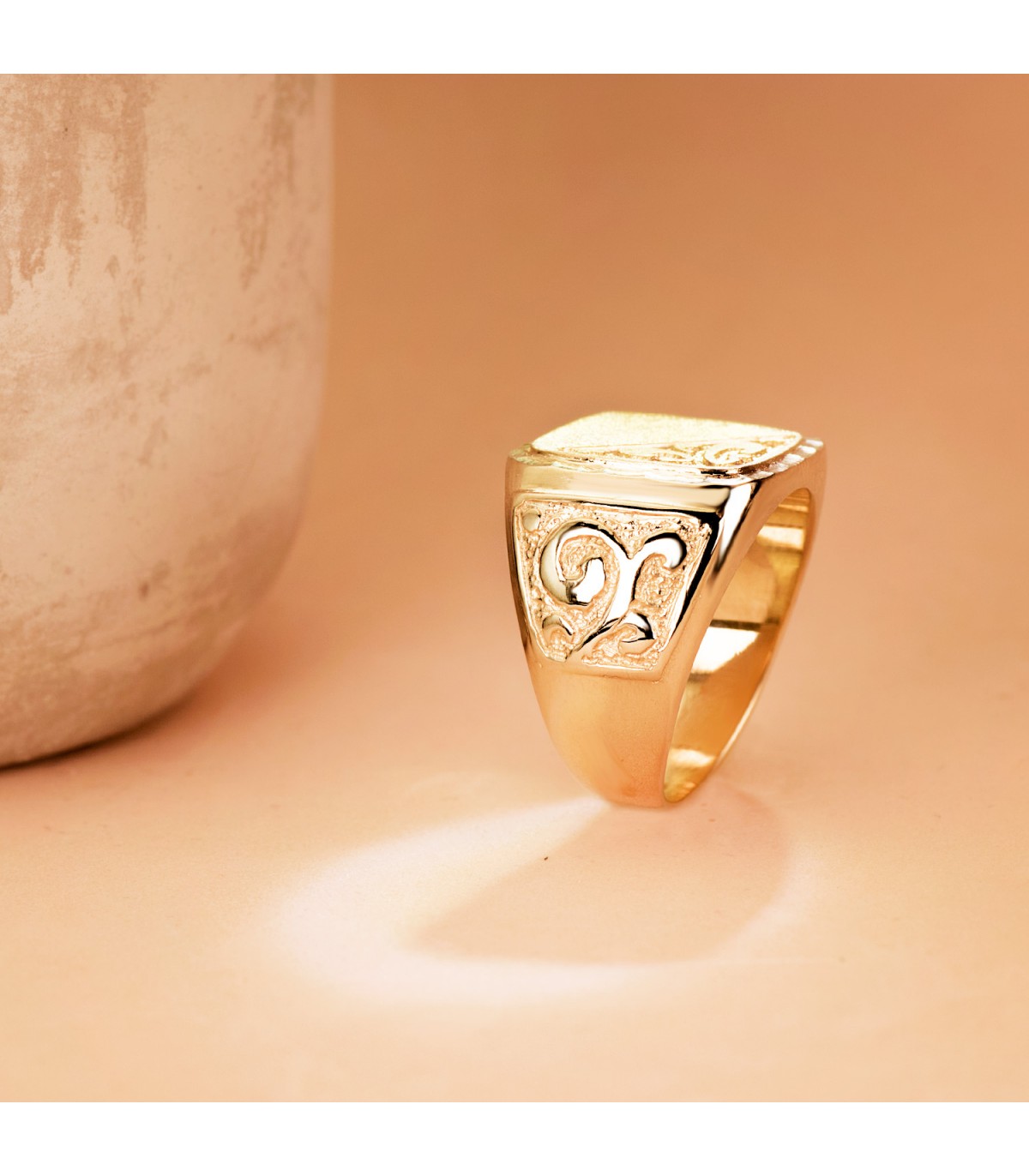 sello de oro macizo