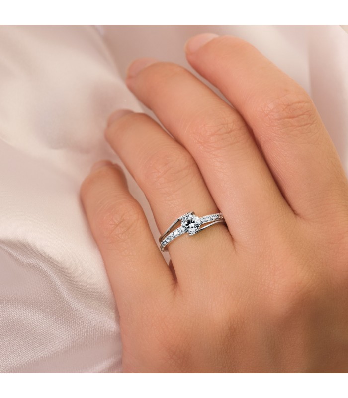anillo de pedida en oro blanco 18 ktes para boda