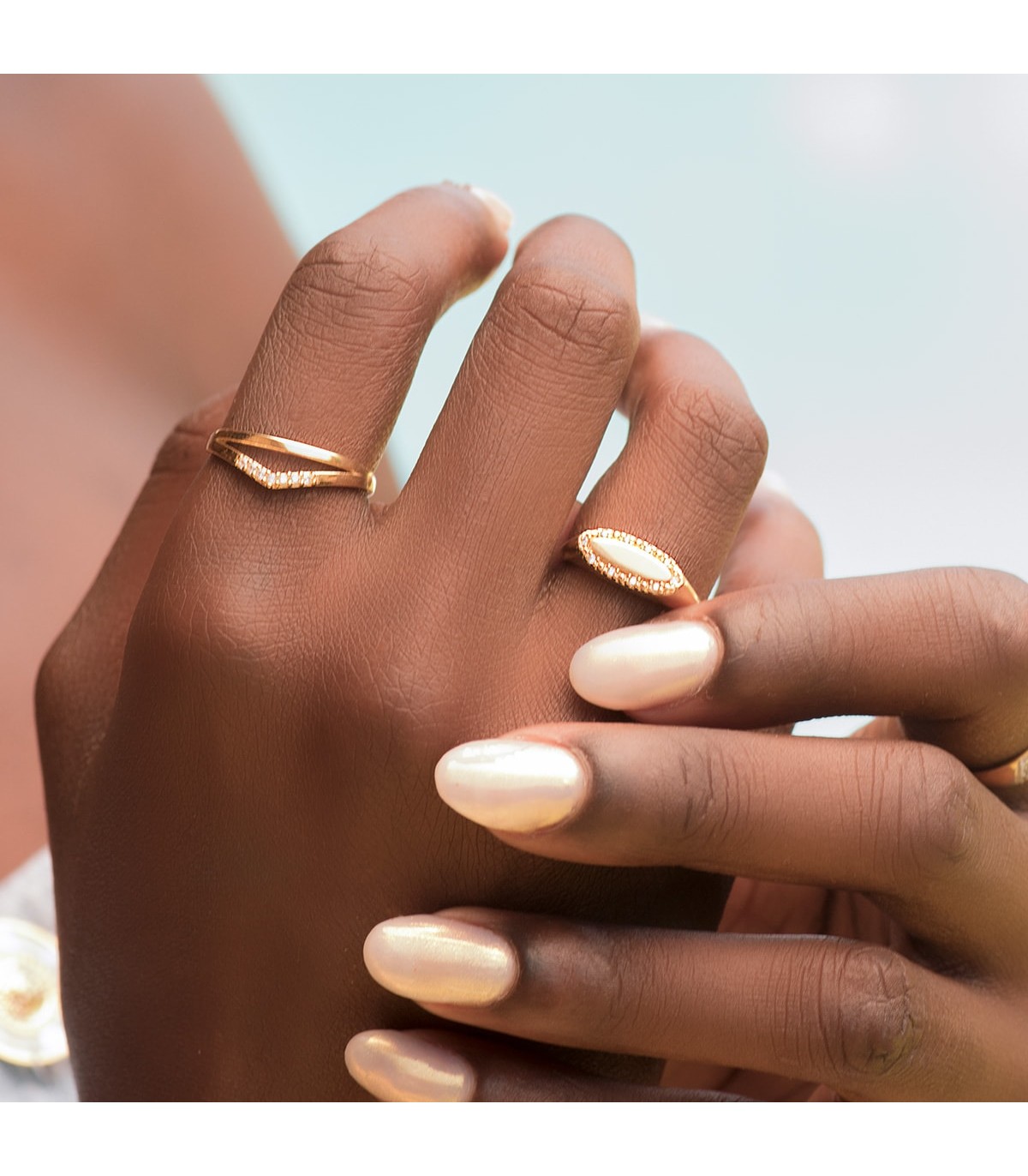 Sello de mujer personalizado en oro 18k, sortijas de oro.