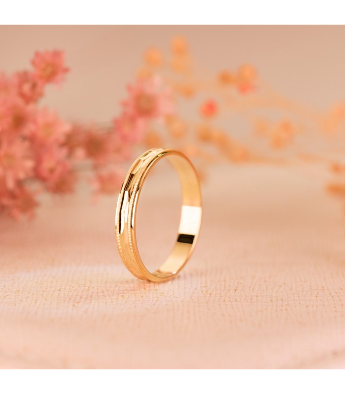 Anello di matrimonio donna 18 carati. Fede nuziale Bari 3 mm. Gioielli online.
