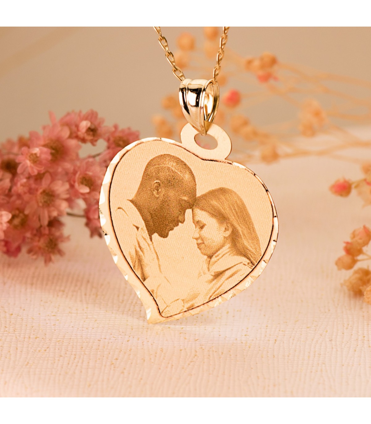 Chapa Colgante Corazón Oro 18K 28 mm placa personalizada grabado foto