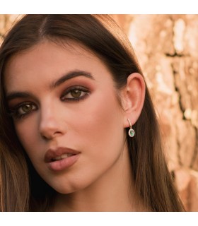 Orecchini con Smeraldo, modello Talya pendenti con rosetta, in oro bicolore 18kt
