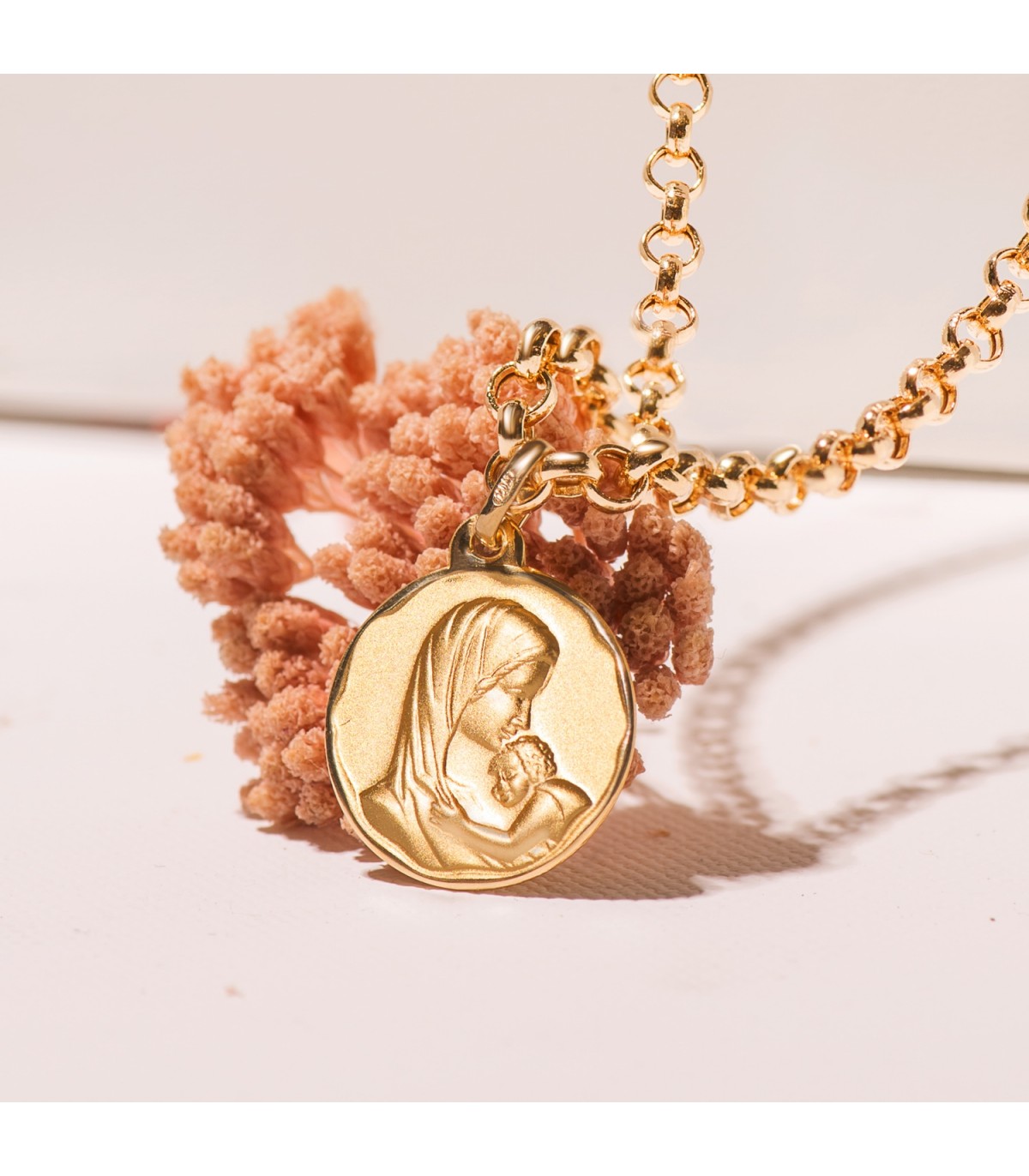 Medalla Virgen Dulce Madre Oro 18k 18mm Regalo nacimiento bebé bautizo