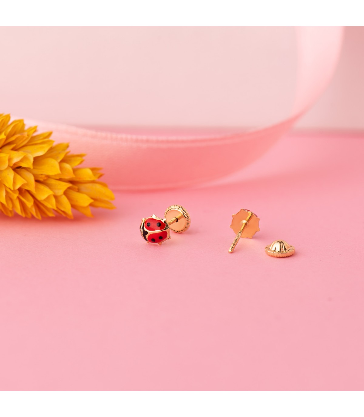 Orecchini Coccinella portafortuna in oro giallo e smalto rosso