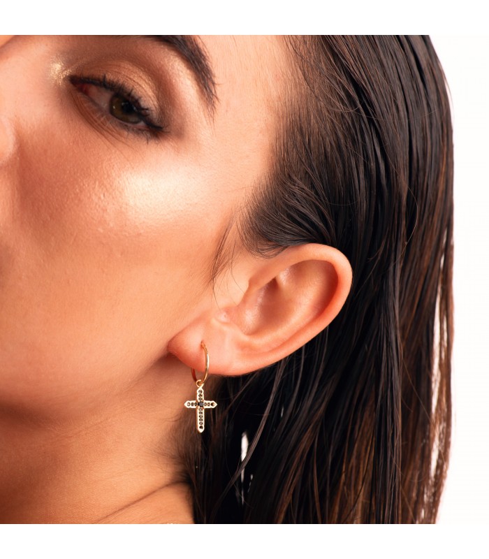Orecchini a cerchio con pendente croce - Oro giallo 18 kt - Zirconi neri