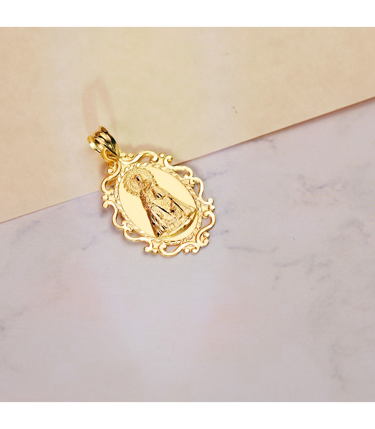 Medaglia Madonna degli Abbandonati 18 Kt 30mm