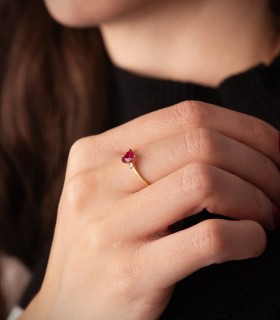 Anello donna con cuore rosso e zirconi, modello Dafne Oro giallo 18 carati