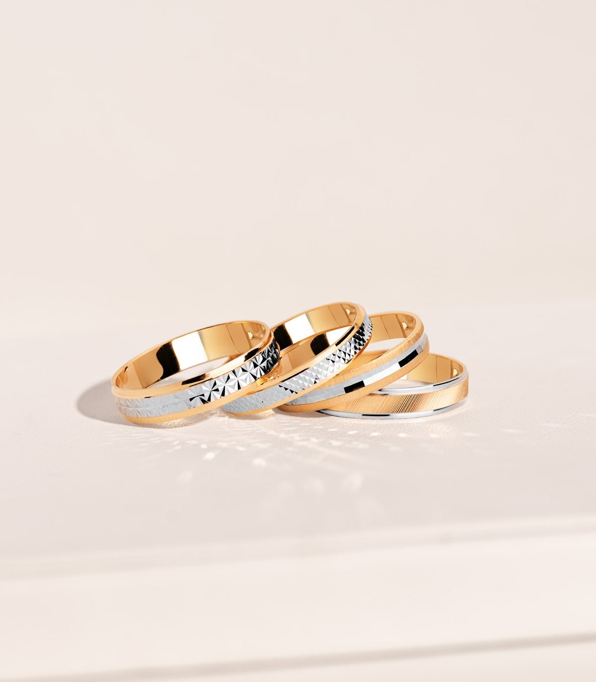Alliances pour mariage 18K. Bague Atrani 4mm. Bijouterie en ligne.