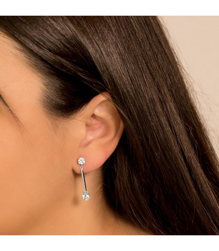Pendientes de mujer largos con piedra topacio azul. Pendientes para boda de novia e invitada.