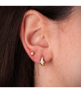 Orecchini da donna alla moda in oro 18 carati. Orecchini a cornetto, mezza luna.