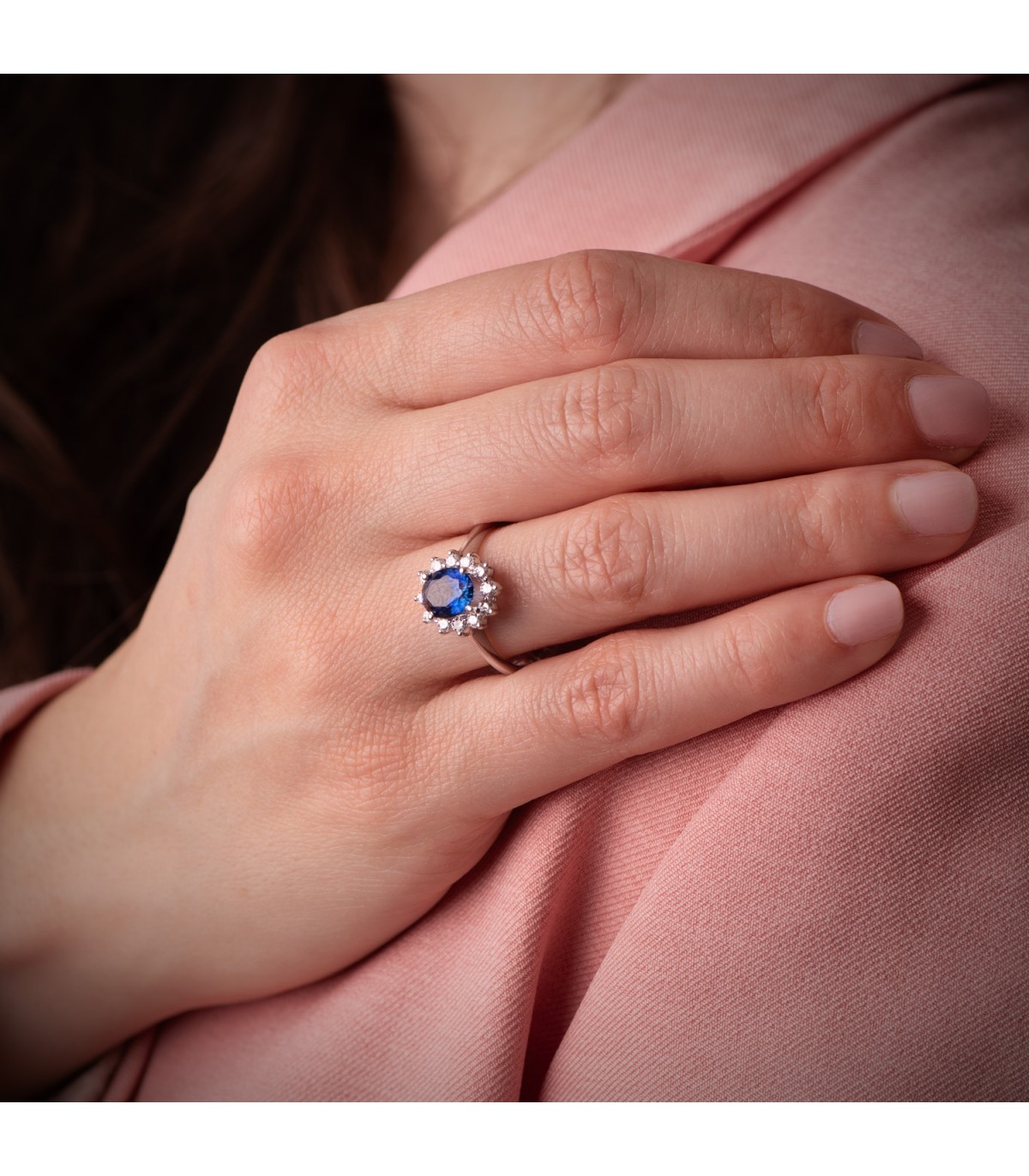 Saphir Ring mit Diamanten Eowyn 750 Weißgold