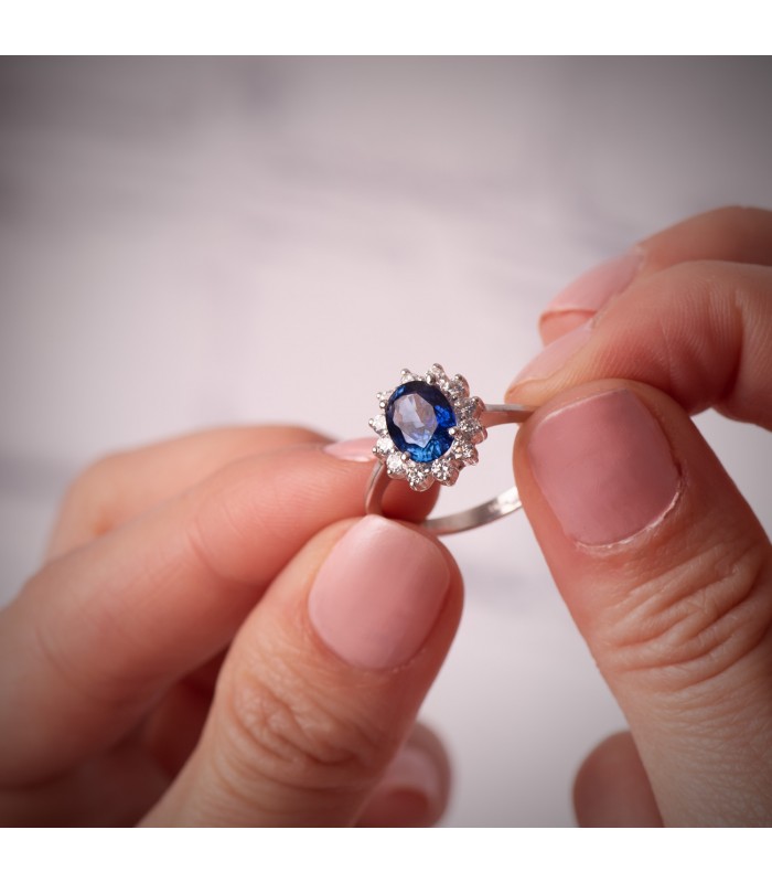 Saphir Ring mit Diamanten Eowyn 750 Weißgold