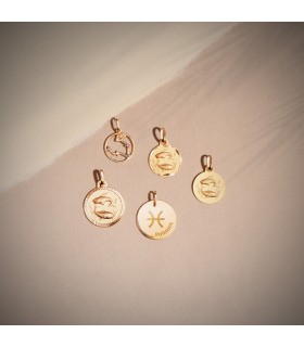 colgante oro piscis