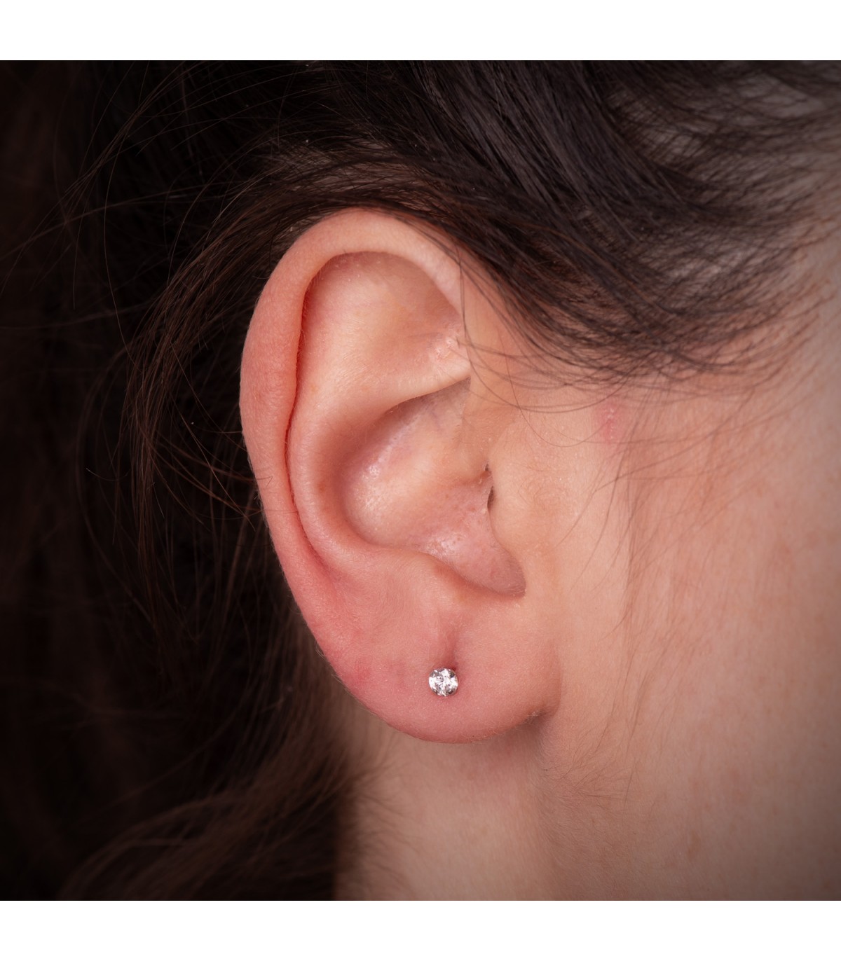 Punto luce, orecchini oro 18 carati 3 mm. Gioielli da donna.