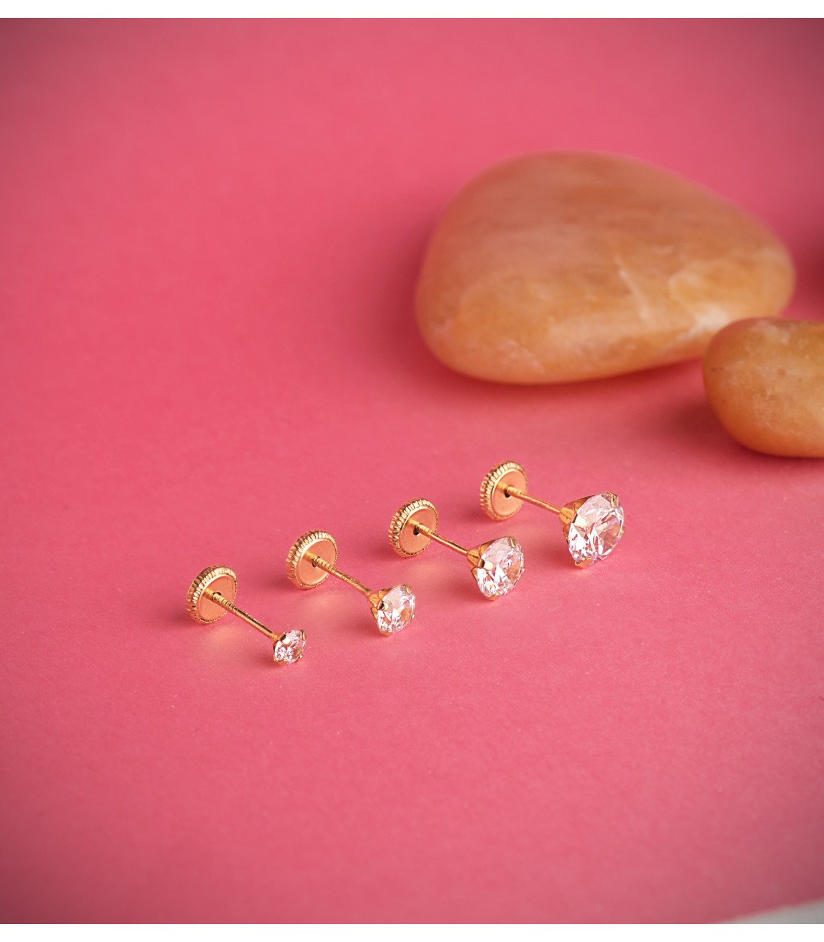 Pendientes de garras para mujer. Oro 18 kilates - 4 mm.