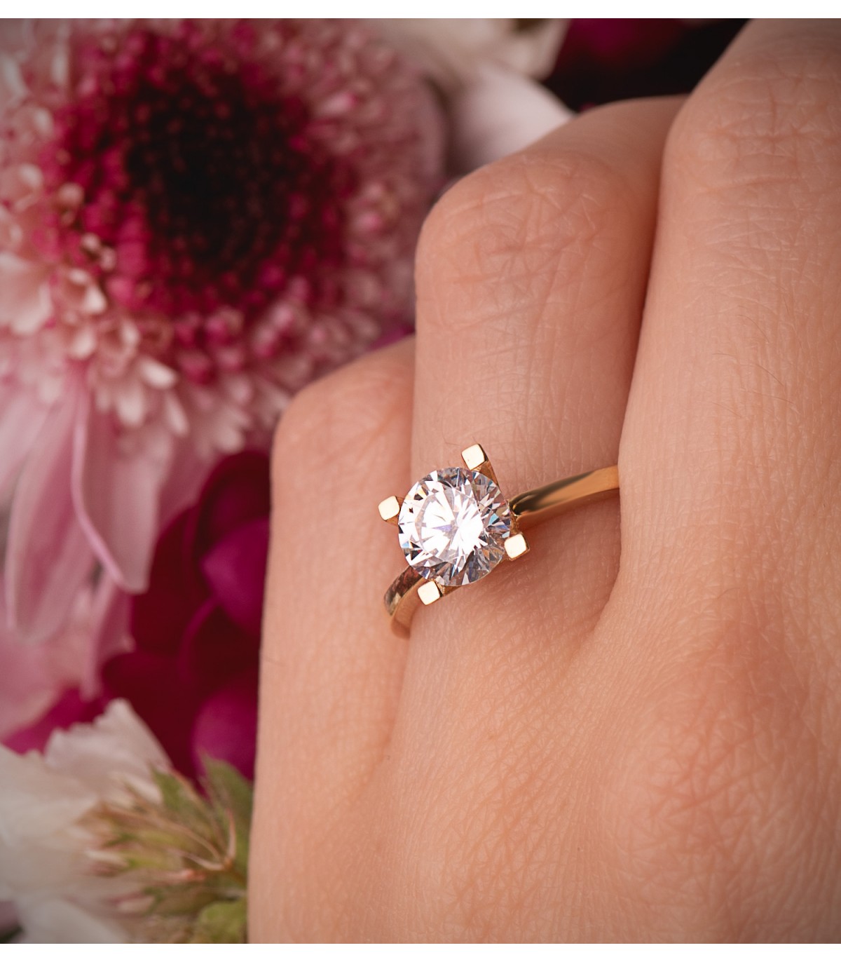 Solitario Mujer Boda Oro amarillo 18 kilates circonita en garras Anillo de compromiso novia pedida de mano