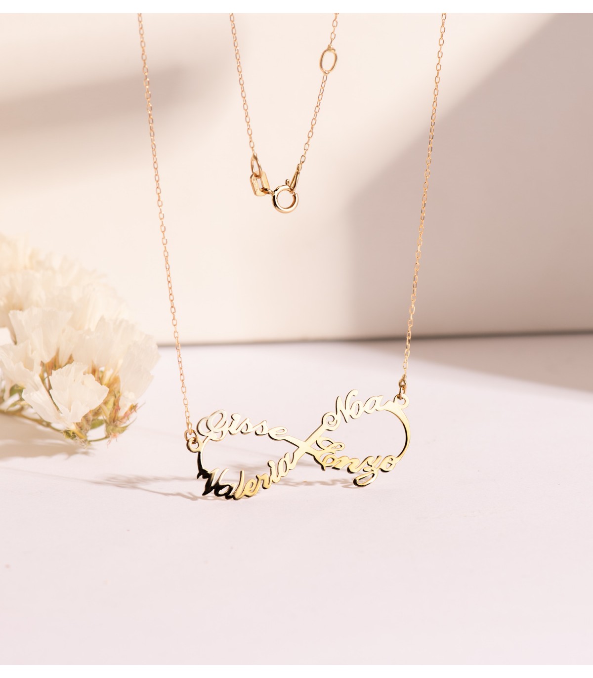 Collar personalizado infinito Oro 18K Cuatro nombres