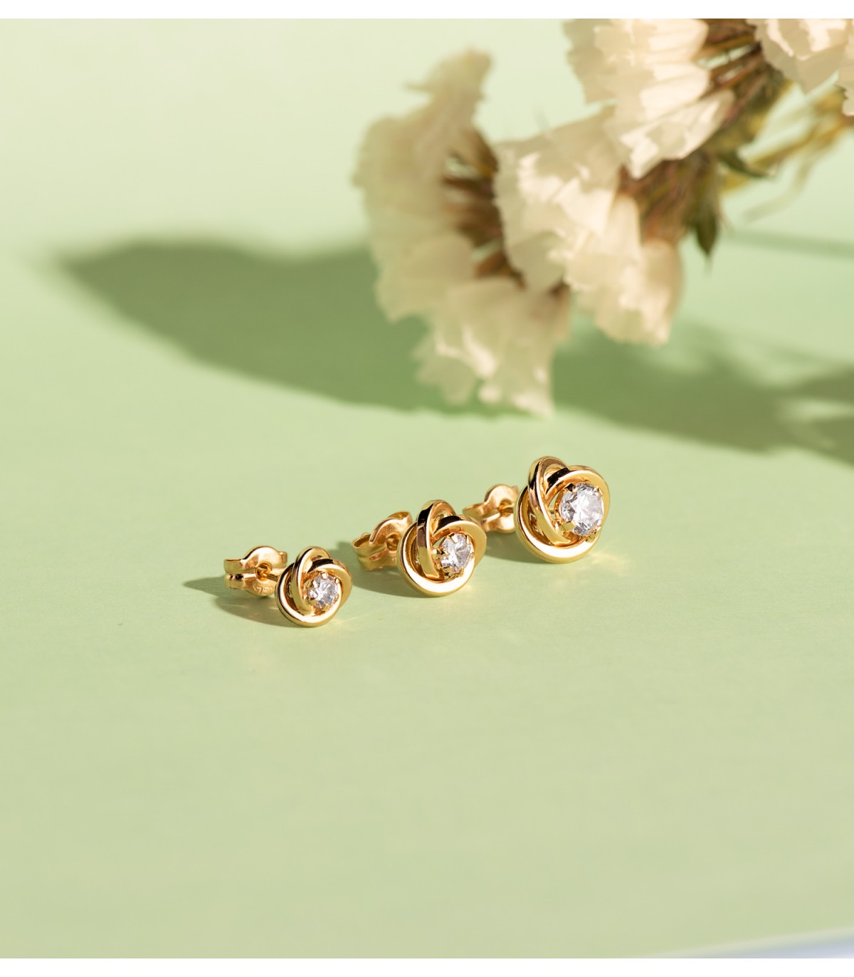 Orecchini da donna nodo Céline oro 18Kt 7mm, stile classico. Gioielli da donna online.