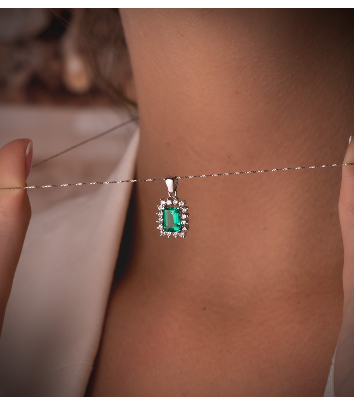Anhänger Smaragd & Diamant Carrie 750 Weißgold